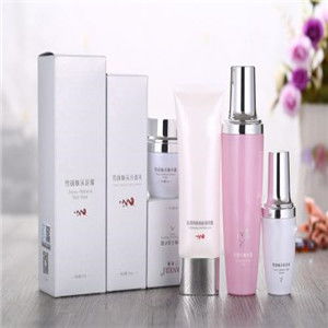 領(lǐng)美化妝品加盟優(yōu)勢 把握美妝行業(yè)機(jī)遇，共創(chuàng)財(cái)富未來