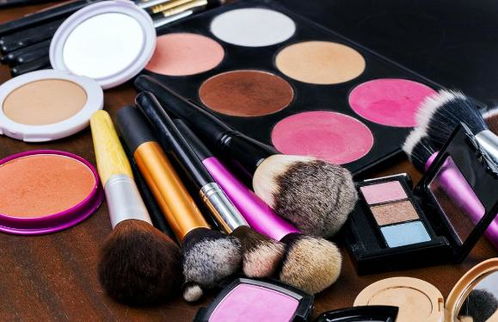 化妝品白癜風(fēng)患者需謹(jǐn)慎，秋季治療白癜風(fēng)優(yōu)勢顯著——蘭州中研完美拯救