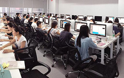 學(xué)好IT技術(shù)，為何離不開扎實(shí)的英語功底與計(jì)算機(jī)硬件開發(fā)結(jié)合？